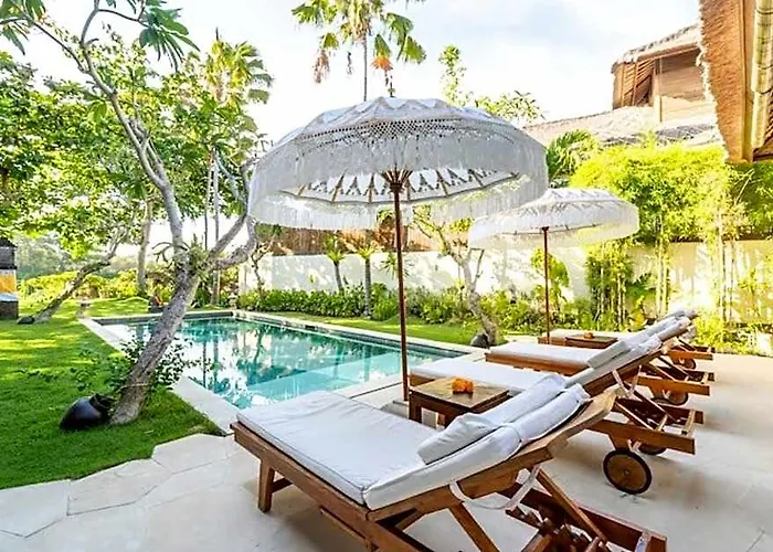 Garden 3 Bedroom Private Pool Garden View Ir110a 5*