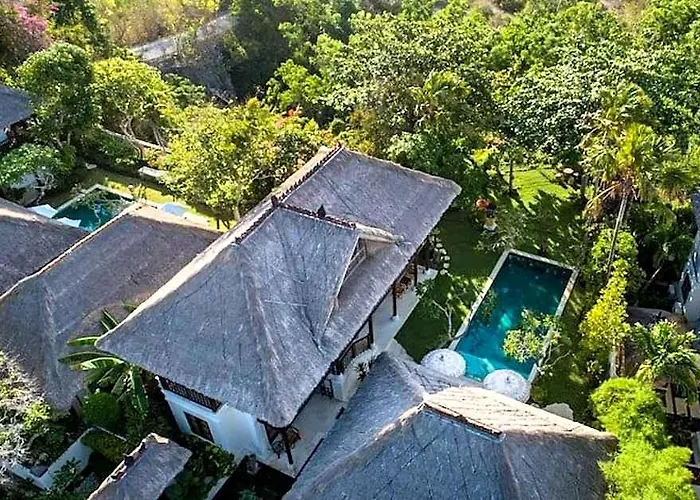 Garden 3 Bedroom Private Pool Garden View Ir110a جيمباران